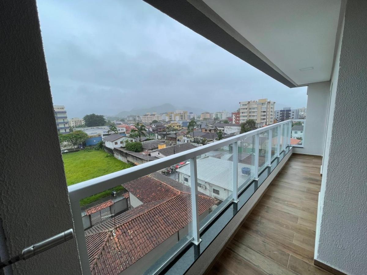 Appartement Apartamento Com Piscina No Centro à Ubatuba Extérieur photo