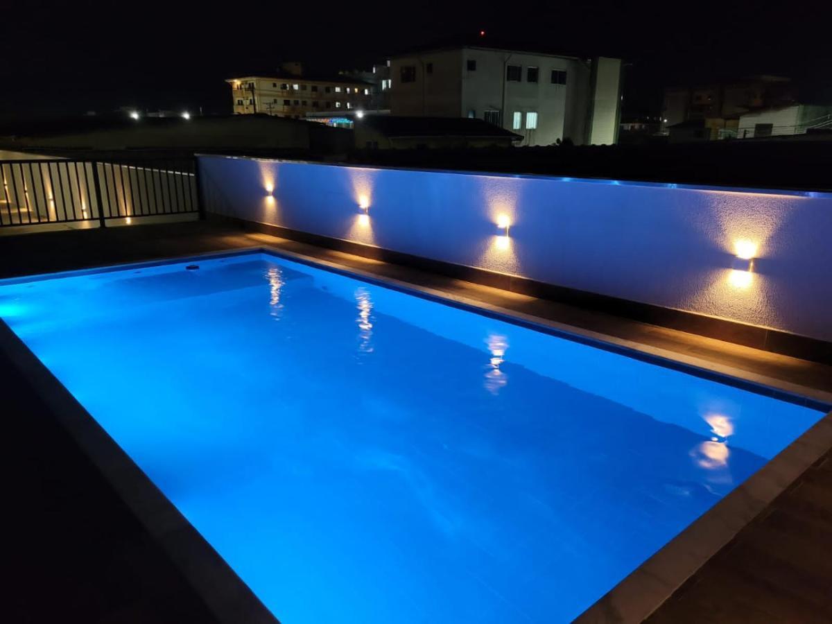 Appartement Apartamento Com Piscina No Centro à Ubatuba Extérieur photo