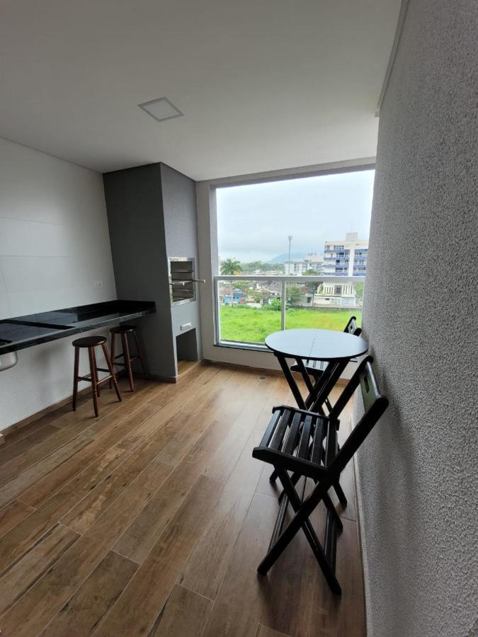 Appartement Apartamento Com Piscina No Centro à Ubatuba Extérieur photo